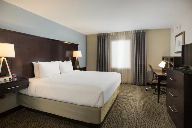 جناح بسرير كينج بغرفتي نوم، Staybridge Suites Phoenix - Chandler 3/8