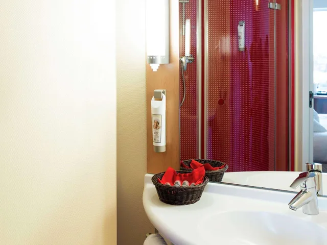 غرفة ديلوكس بسرير مزدوج، IBIS LEIDEN CENTRE 9/10