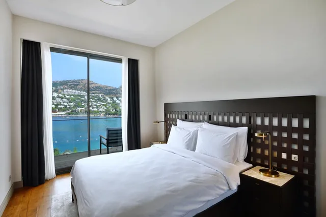 جناح تنفيذي بإطلالة على البحر، Mare Deluxe Residences and Villas 4/9