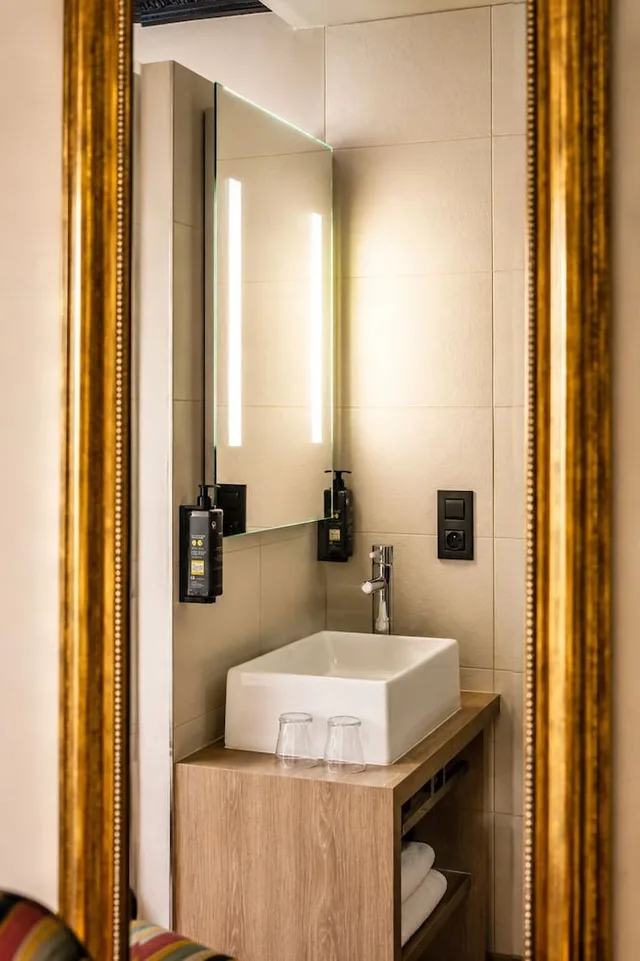غرفة مفردة، Hotel Le Montmartre Saint Pierre 21/25