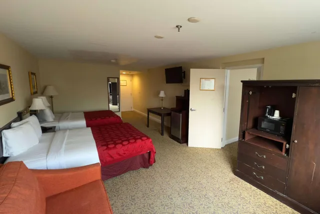 Suite, Multiple Beds، Ramada by Wyndham Seekonk Providence Area 4/6