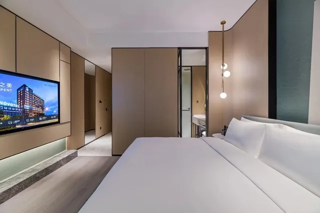 غرفة سوبيريور بسرير كينج، Novotel Shanghai Wanyuan 2/5