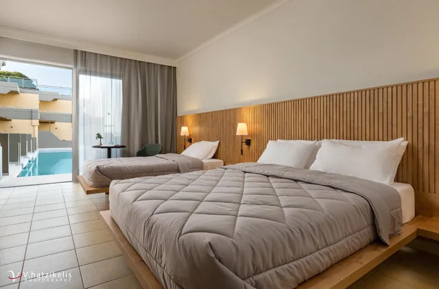 غرفة ديلوكس عائلية بإطلالة على البحر، Kresten Palace Hotel 4/10