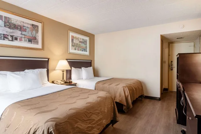 غرفة بسريرين مزدوجين، Quality Inn & Suites Indiana South 3/3