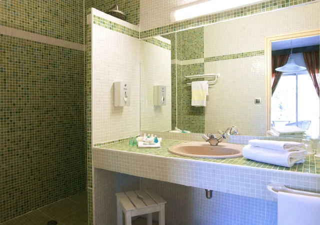 Room, Twin Beds, No Sea View, Annex، Grand Hotel Du Lido 8/10