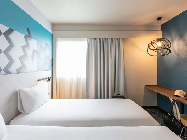 غرفة سوبيريور بسرير كوين مع أريكة، ibis Styles Bordeaux Meriadeck 5/6