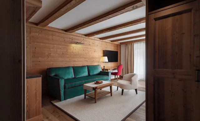 جناح جونيور بسرير كينج بإطلالة على الجبل، Hotel Tyrol 3/7