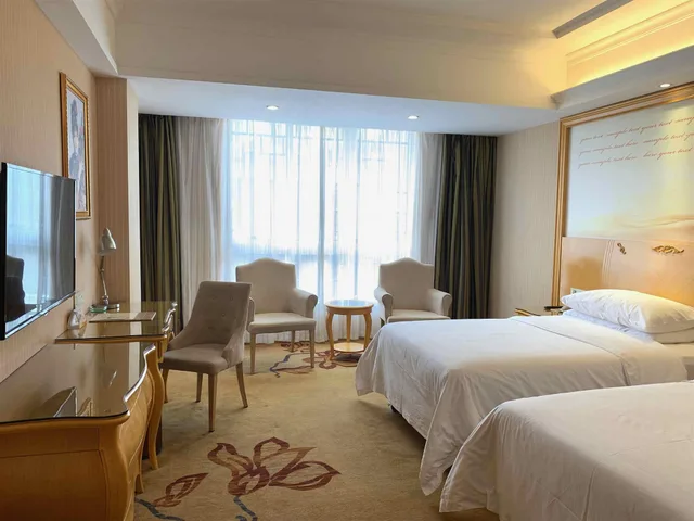 غرفة قياسية بسريرين منفصلين، Vienna Hotel Gongcheng Tianjie 2/2