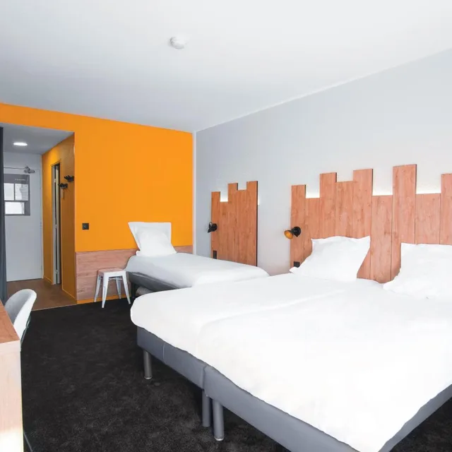 غرفة عائلية بشرفة، Hotel Belambra Les 2 Alpes L'Oree des Pistes 1/6