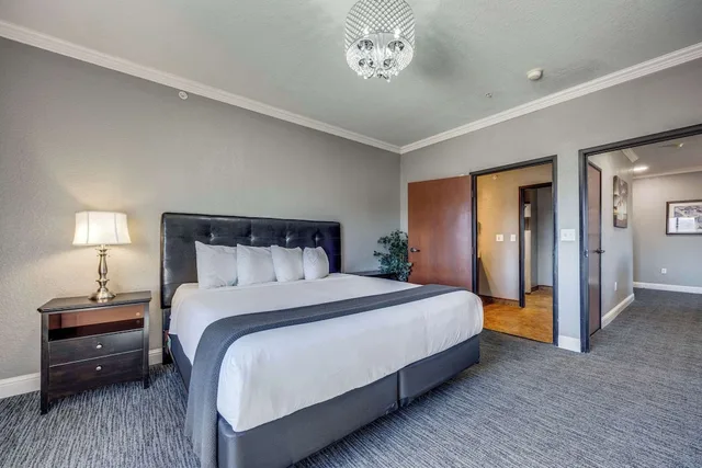 جناح بسرير كينج، Tanglewood Resort on Lake Texoma, Ascend Hotel Collection 3/4