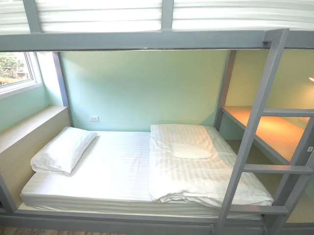 غرفة بسريرين منفصلين، Good Day Hostel 2/2
