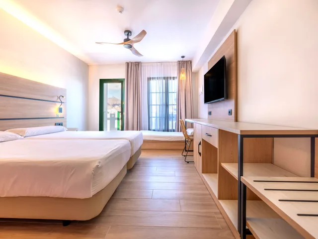 Room, Triple, Pool View, Mynd Yaiza 3/6