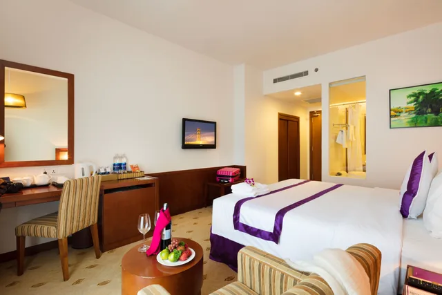 غرفة ديلوكس بسرير كينج بإطلالة على البحر، TTC Hotel - Michelia 3/10