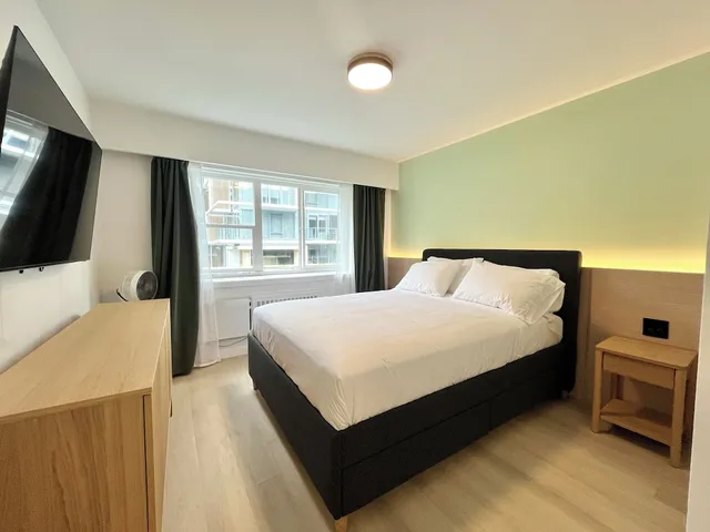 جناح بريميوم بغرفة نوم واحدة، English Bay Hotel 2/9