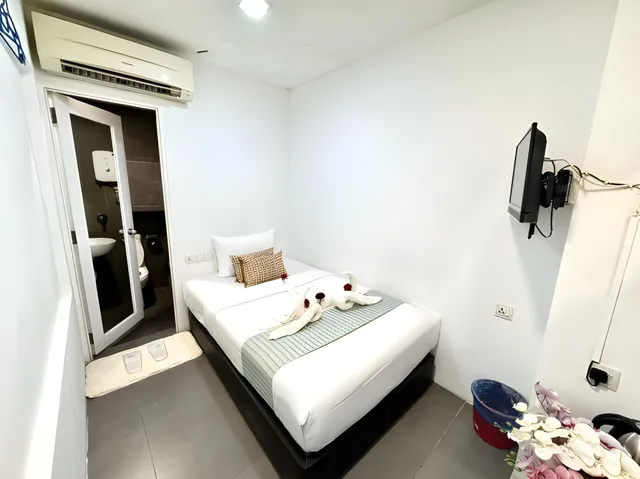 Deluxe, Single, Merdeka View، Swiss Hotel 1/1