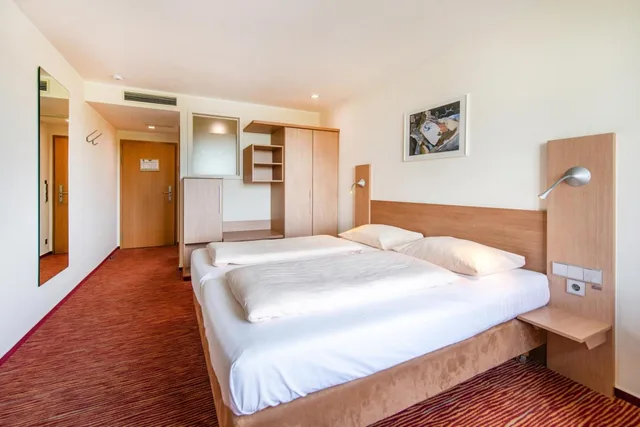 Superior, Double Bed, Top Cityline Diehl S Hotel Koblenz 2/5