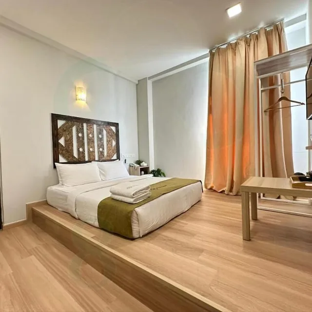 غرفة ديلوكس بسرير كوين بشرفة، S8 Boutique Hotel 1/4