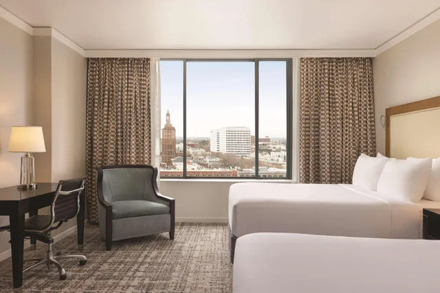 غرفة بسريرين كوين بإطلالة على المسبح، Signia by Hilton San Jose (ex. The Fairmont San Jose) 5/6