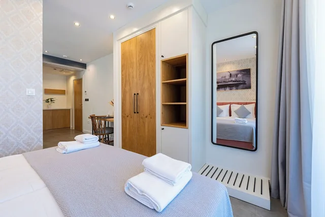 غرفة عائلية بسرير كوين مع أريكة، Casa di Sofia 4/6