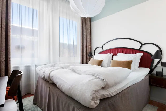 Room, Queen Bed, Hotel Gio, BW Signature Collection 2/4