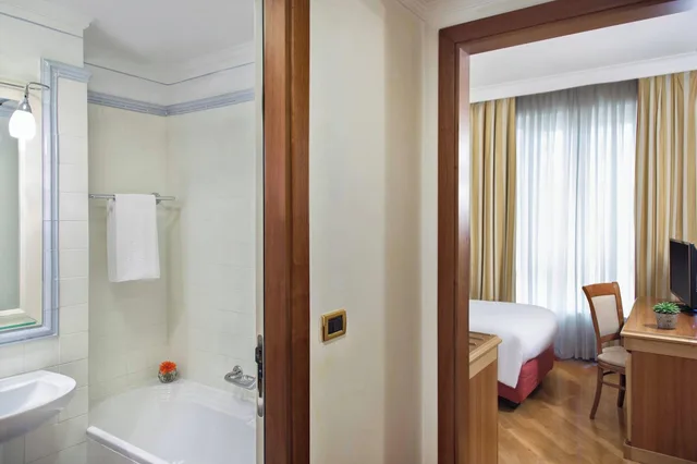 غرفة كلاسيكية بسرير فردي، Renaissance Hotel Mediterraneo 9/9