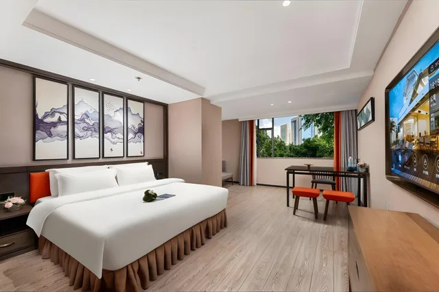 Superior, Queen Bed, INSAIL HOTEL Guangzhou Beijing Road Pedestrian Street 3/4