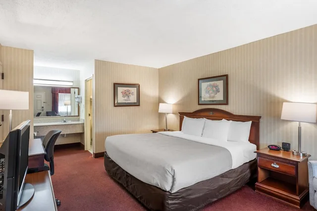 غرفة قياسية بسرير كينج، Quality Inn Gettysburg Motor 1/9