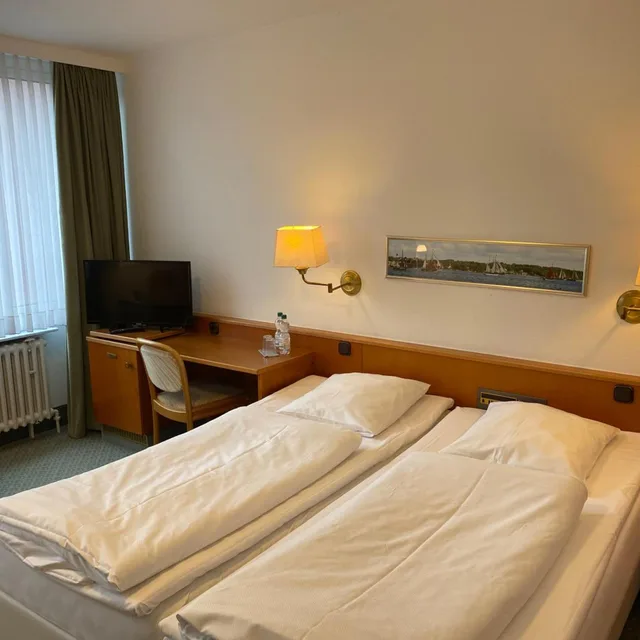 غرفة بسرير كينج، Hotel Flensburger Hof 2/10