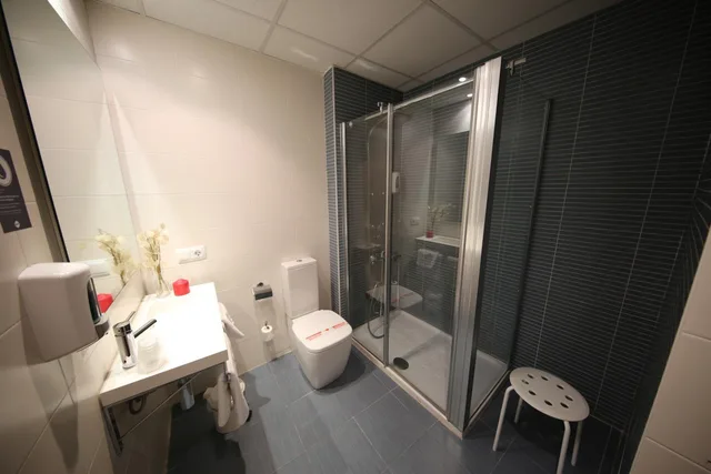 Room, Triple, Entrearcos 10/10