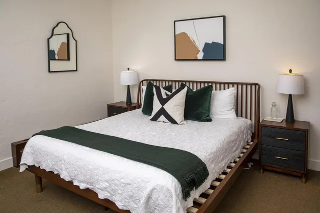 Junior Suite, King Bed, The Washington Square Inn 1/10