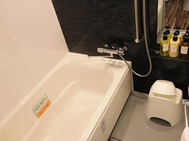 غرفة ثلاثية، Henn Na Hotel Laguna Ten Bosch 3/6