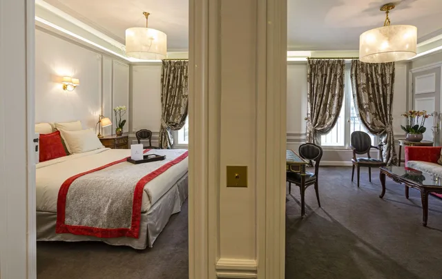 جناح بسرير كينج، Hotel Regina Louvre 5/10