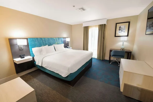 جناح بسرير كينج، Hampton Inn St. Augustine US1 North 1/7