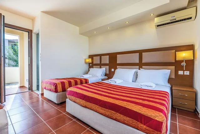 Classic, Double Bed, Garden or Pool View، Skopelos Holidays Hotel 1/2