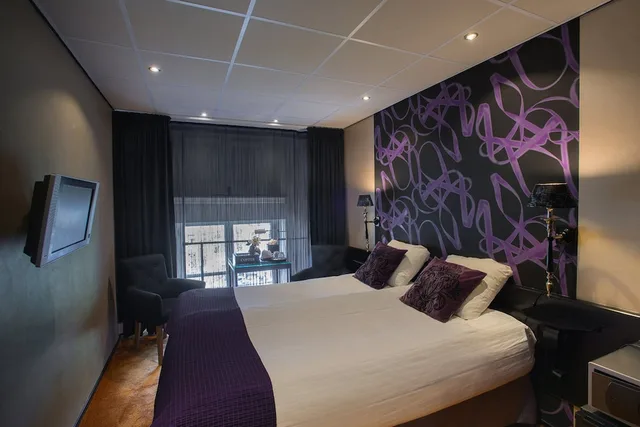 غرفة قياسية بسريرين منفصلين بإطلالة على القناة، HAMPSHIRE BOUTIQUE HOTEL SEBASTIANS 4/6