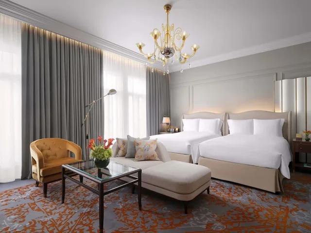 غرفة عائلية بسرير كينج وسريرين مزدوجين بغرفتي نوم، The Savoy Hotel 2/9
