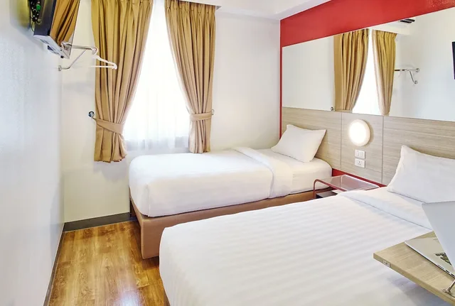 غرفة بسريرين منفصلين، Red Planet Makati Amorsolo 8/10