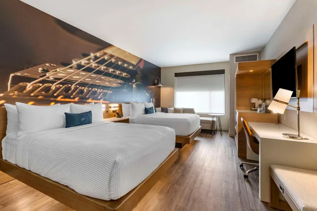 غرفة بسرير كوين لذوي الإعاقة، Cambria Hotel Austin Airport 1/5