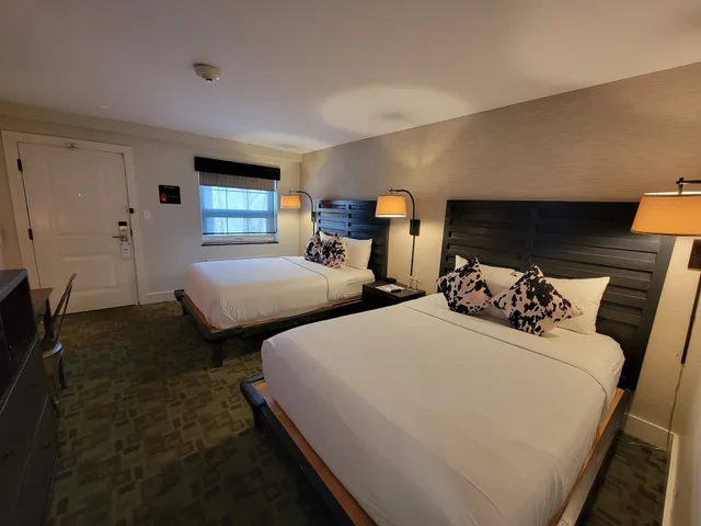 غرفة ديلوكس بسريرين كوين، Hi-Ho: A Hi-Tech Hotel 3/8