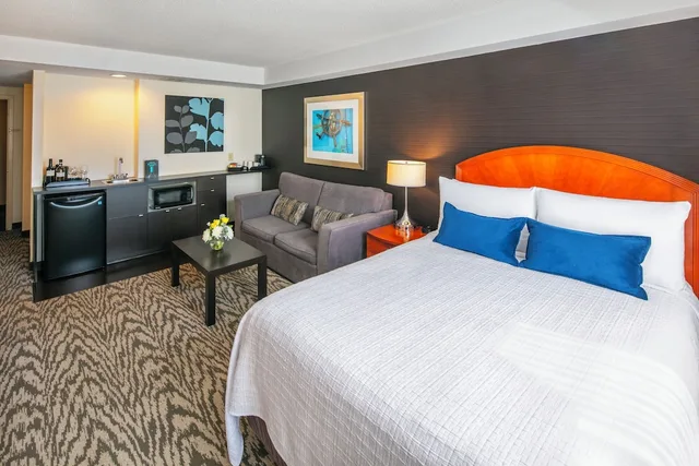 استوديو بسرير كوين مع أريكة، CAMBRIDGE SUITES HALIFAX HOTEL 3/6