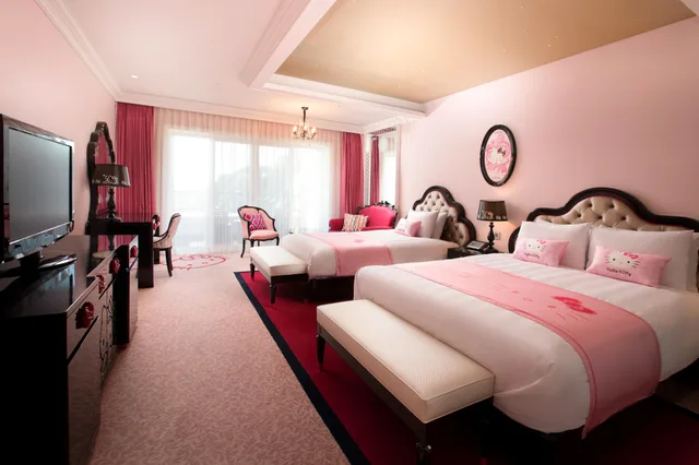 Hello Kitty, Ladies, Family, Twin Beds, 1 Double and 1 Single Bed، Lotte Hotel Jeju 1/1