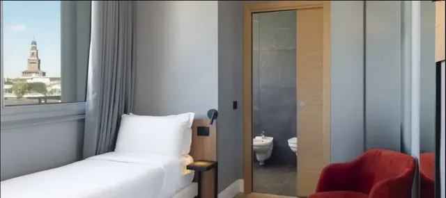 غرفة قياسية ثلاثية، B&B Hotel Milano City Center Duomo 2/2