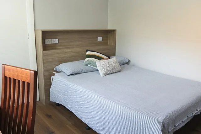 غرفة بسرير مزدوج بحمام خاص، Carnarvon Lodge Kirribilli, Sydney 1/10