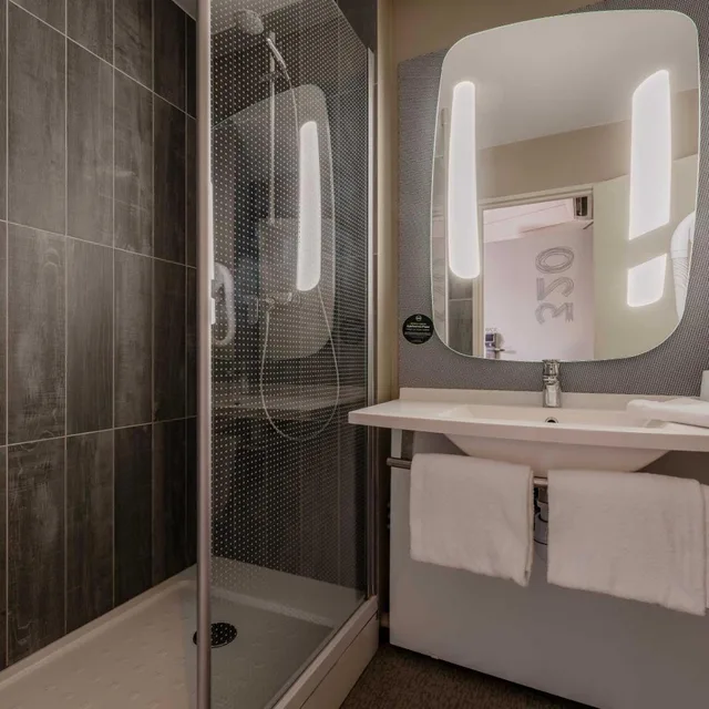 غرفة بسريرين منفصلين، B&B Hotel Lille Roubaix Centre Grand-Place 3/4