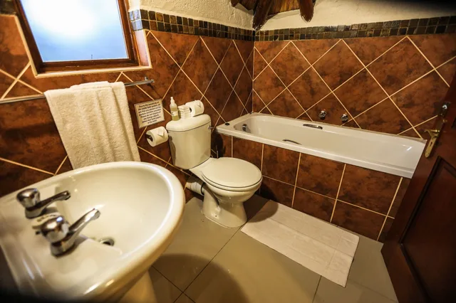 2 Bedrooms, Deluxe, Chalet, Garden View, Grand Kruger Lodge And Spa 7/7