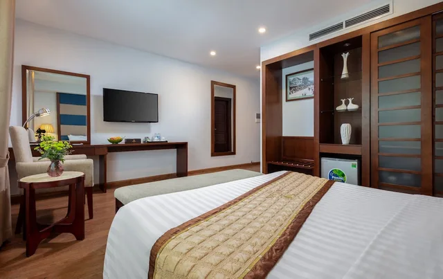 غرفة بريميير ديلوكس بسرير كوين بإطلالة على المدينة، SKYLARK HOTEL 9/10
