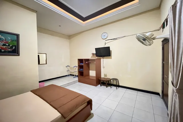 Standard, No Air Condition، Hotel Ramayana Garut 4/6