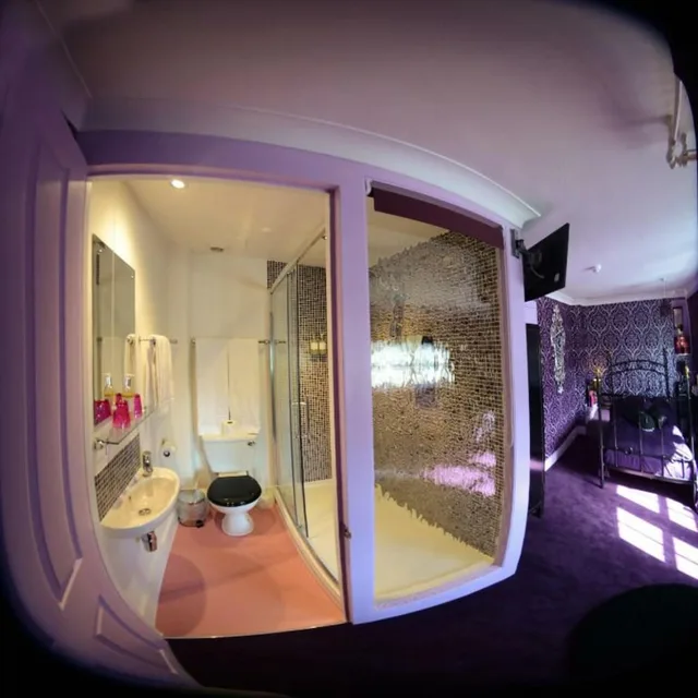 Nooki, King Bed، Hotel Pelirocco 1/2