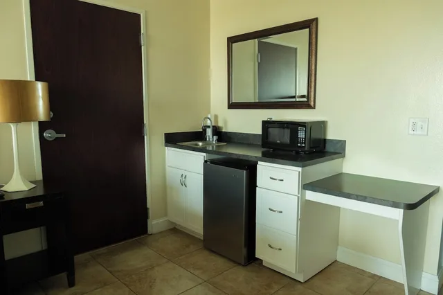 غرفة بسريرين كوين، Key West Resort on Lake Dora 8/8