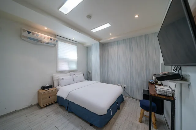 غرفة بسرير كوين، Must Stay (ex. Seoul Backpackers) 3/3